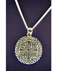 “Jesus Christ conquers” Cross medallion 